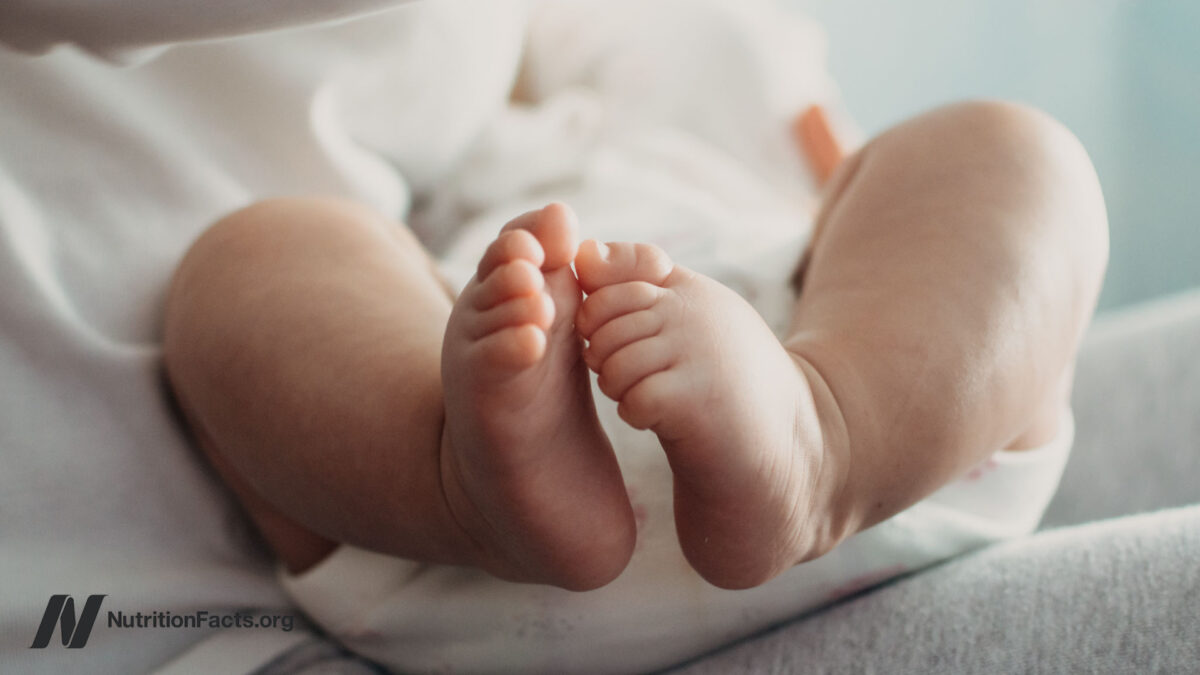 Refluxo em bebês pode ser tratado com dieta?